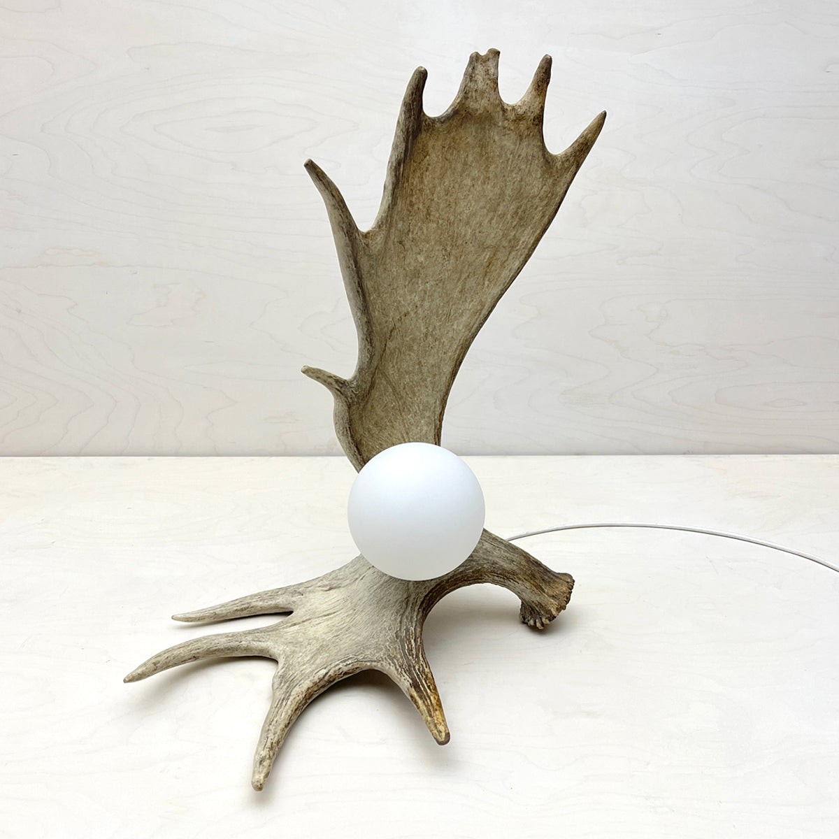 Moose Antler Lamp - Natural – Farmhaus + Co
