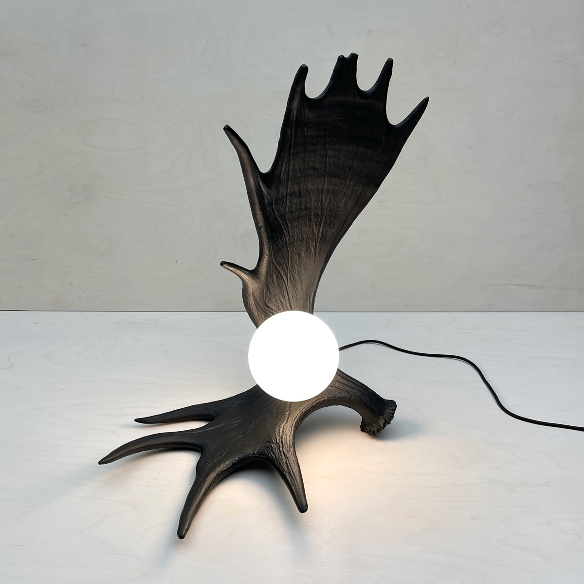 Moose Antler Lamp - Black